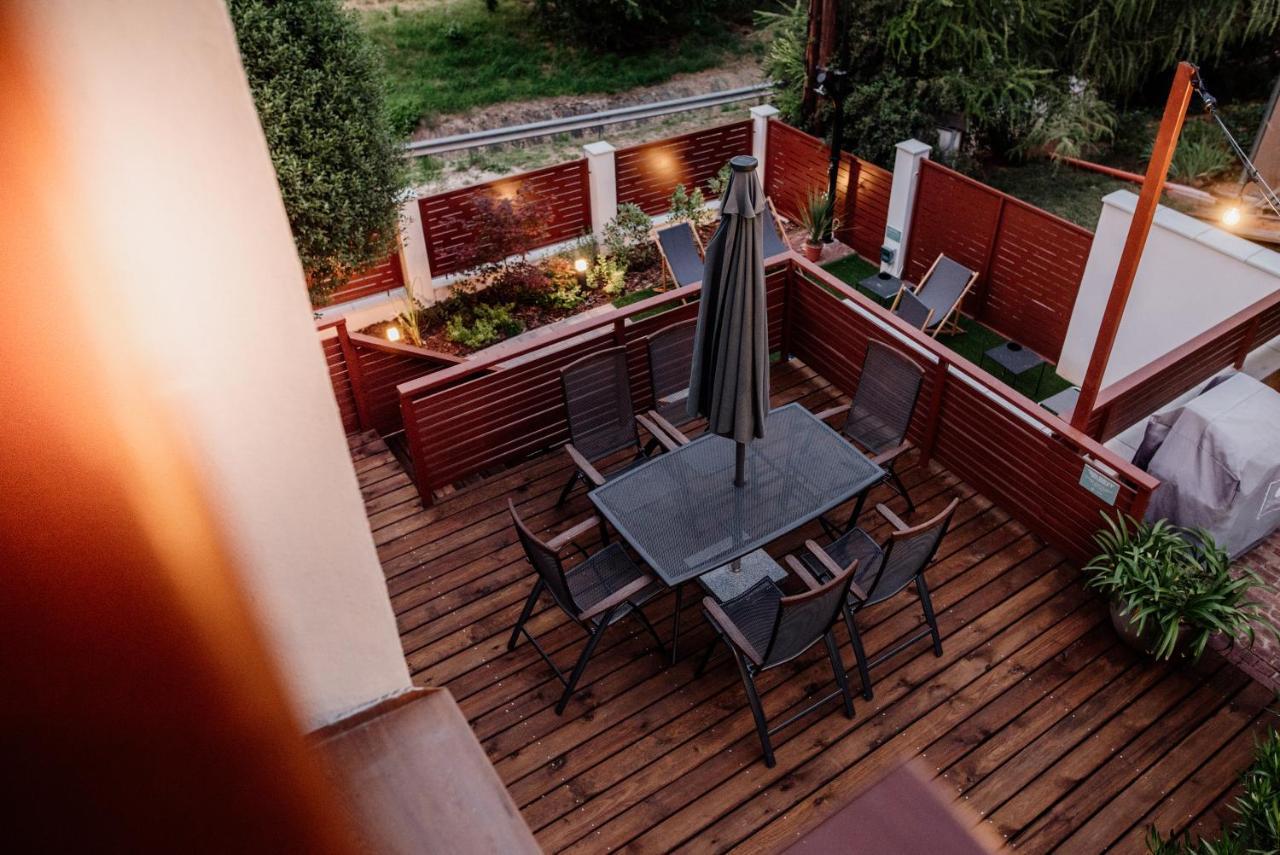 Csendeskert Wellness Apartments - Garden, Grill, Chill บาลาโตนัลมาดี ภายนอก รูปภาพ